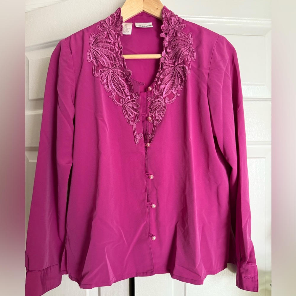 Vtg Liz Baker Fuscia Lace Collar Blouse Pearl Buttons Sz 4P Demure Retro